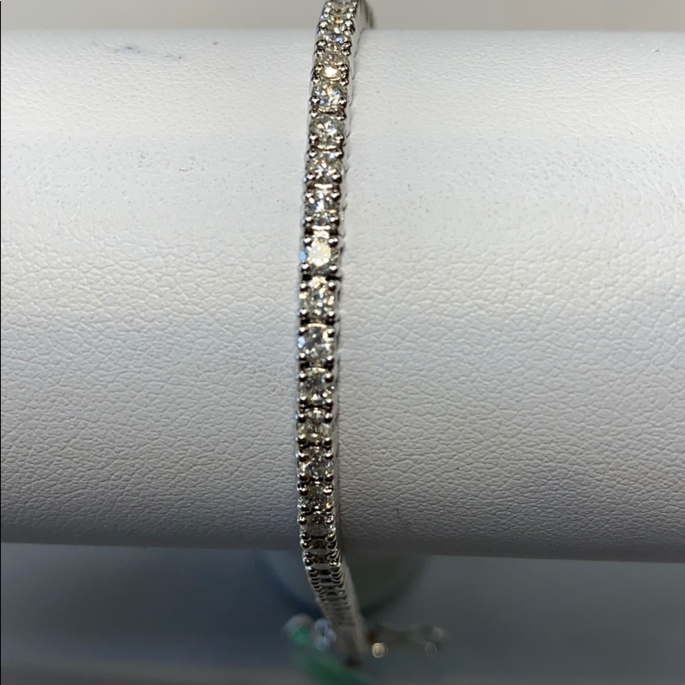 NEW Diamonds Bracelet 14K White Gold
